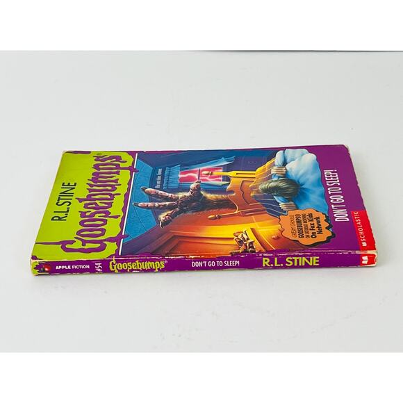 Goosebumps Ser. #54: Don't Go To Sleep! Paperback Book by R. L. Stine 1997 - Picture 7 of 7